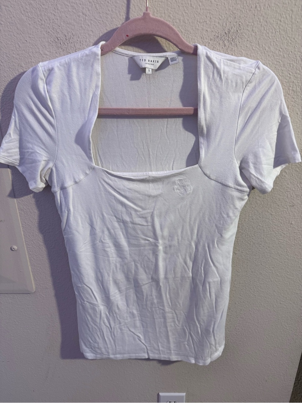 Size: Ted Baker Size 1 (equivalent to US Women’s Small / US 4)